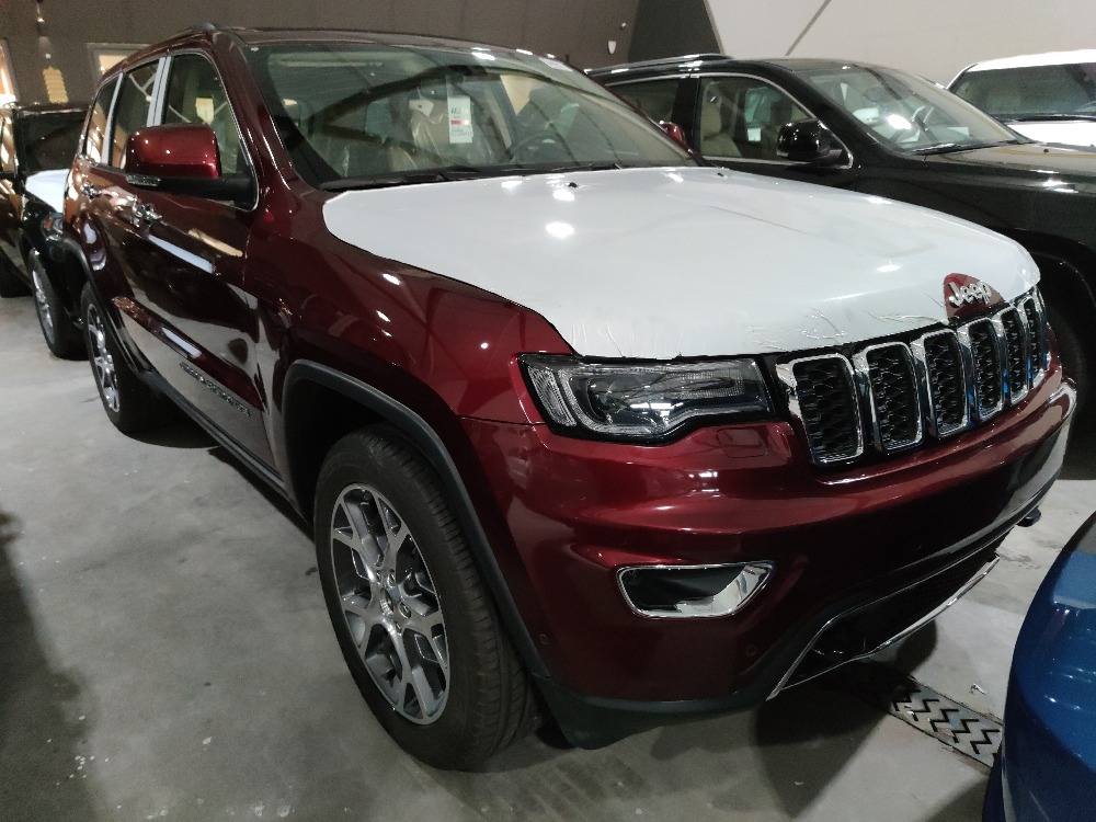 جيب جراند شيروكي